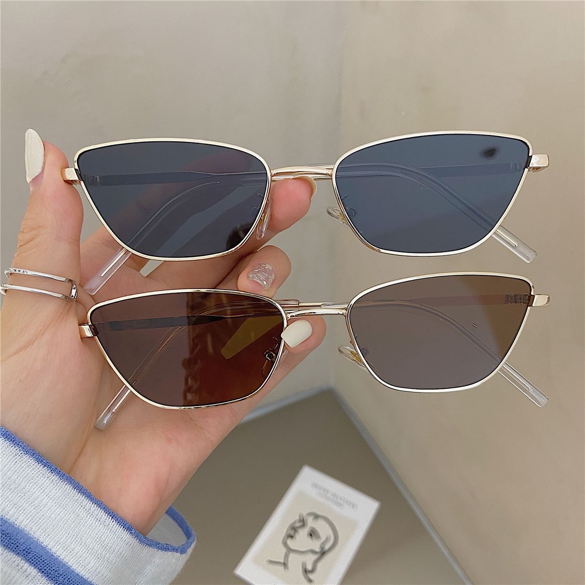 Photography Fashion - Lunettes de soleil en métal en